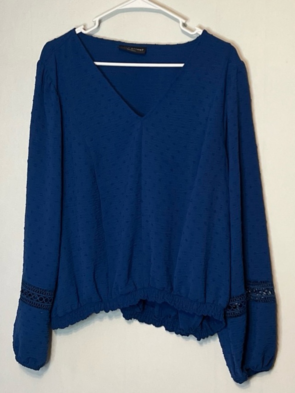 Lane Bryant Vibrant Blue Crochet Lace In V-neck  Sz 22.